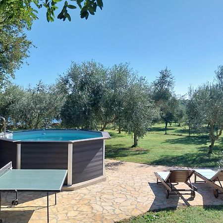 Beach House Ive With Jacuzzi, Pool, Playground And Bbq In An Olive Grove With A Beach, Pomer - Istria Luaran gambar